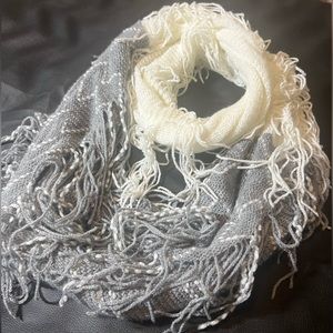 Infinity scarf